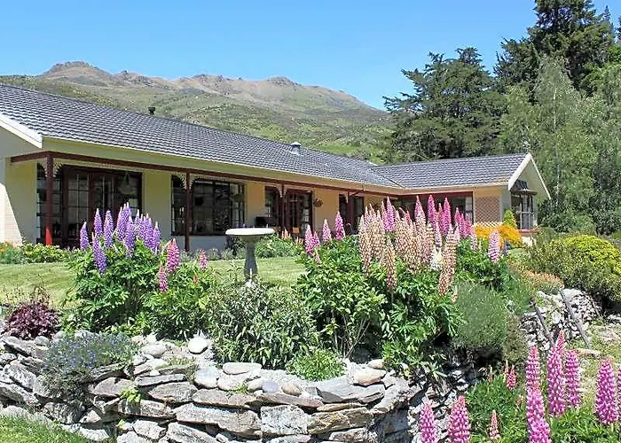 Castle Hill Lodge Bed & Breakfast